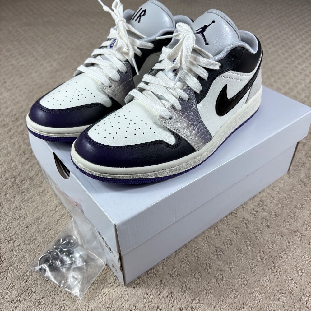 Air Jordan 1 Low SE 'Punk Rock' - Picture 2 of 11